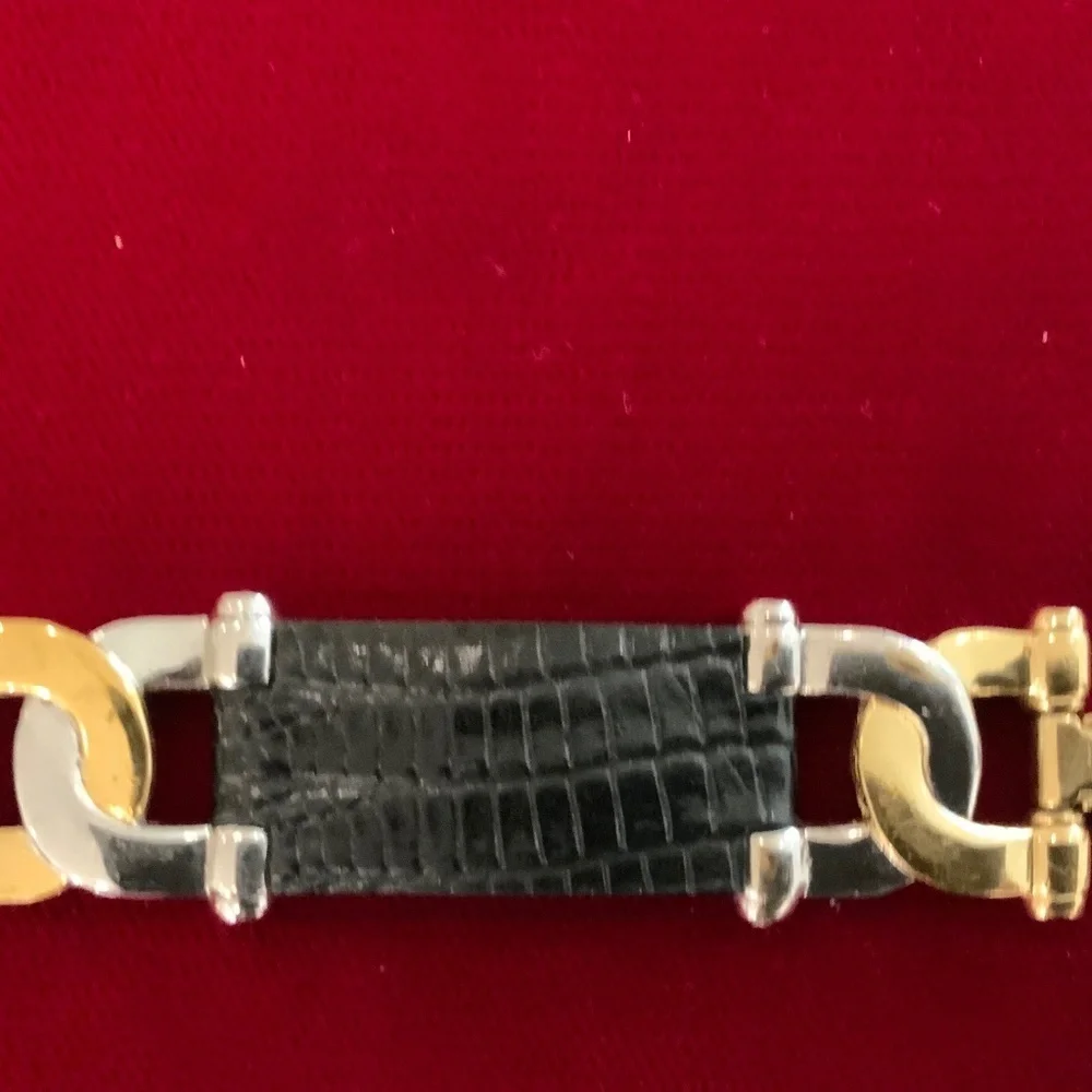 Burberry of London signed Bracelet